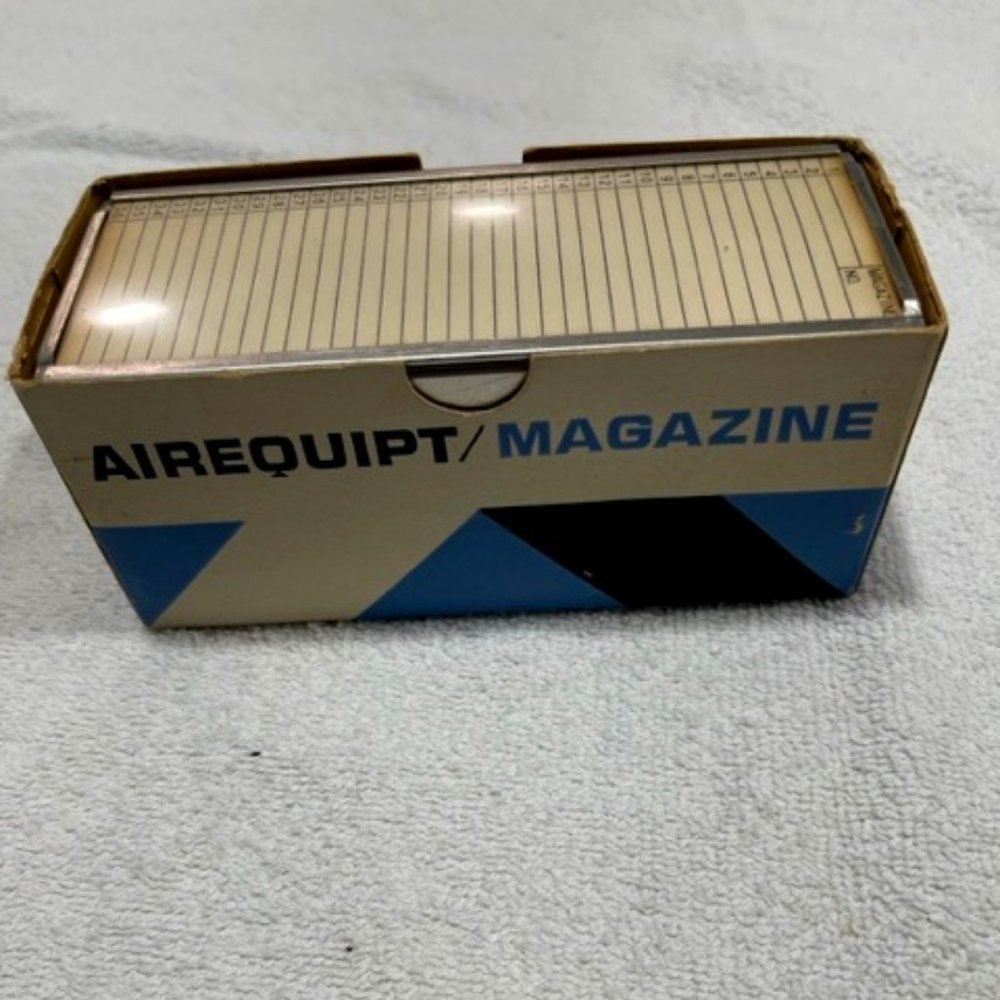 VINTAGE AirEquipt Automatic Slide Changer Magazine for 2 x 2" Photo Slides